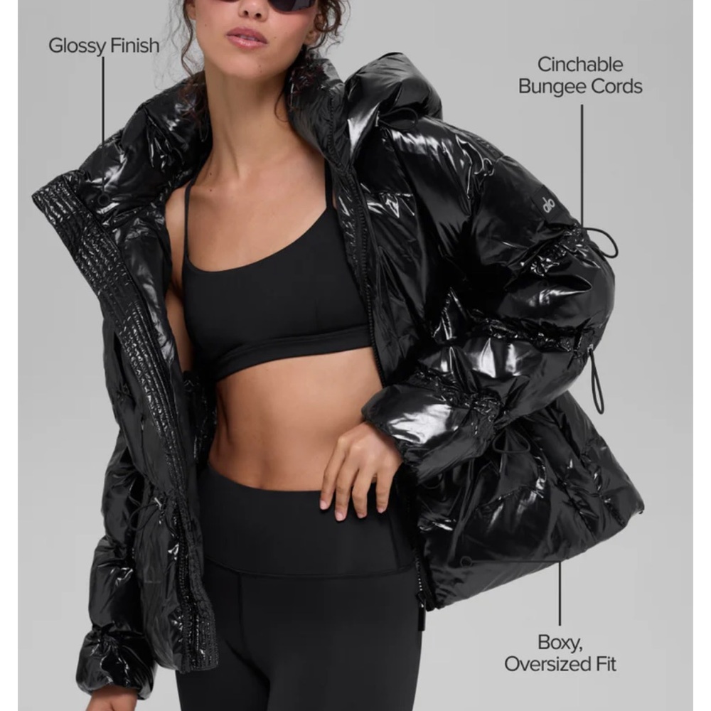 ALO Yoga Glossy Black Puffer Jacket - Picture 2 of 14